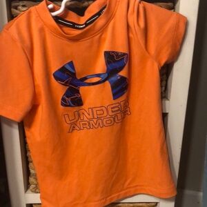 Under Armour Orange and Blue Short Sleeve Tee with Moisture-Wicking Fabric